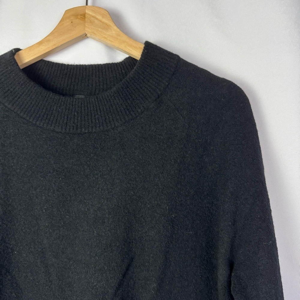 Athleta Hawthorn Crew Black Crewneck Sweater M - Picture 4 of 4